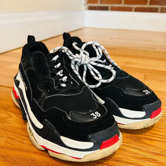 Balenciaga Triple S Sneaker Women's 38 US Size 8 EUC - Picture 3 of 16